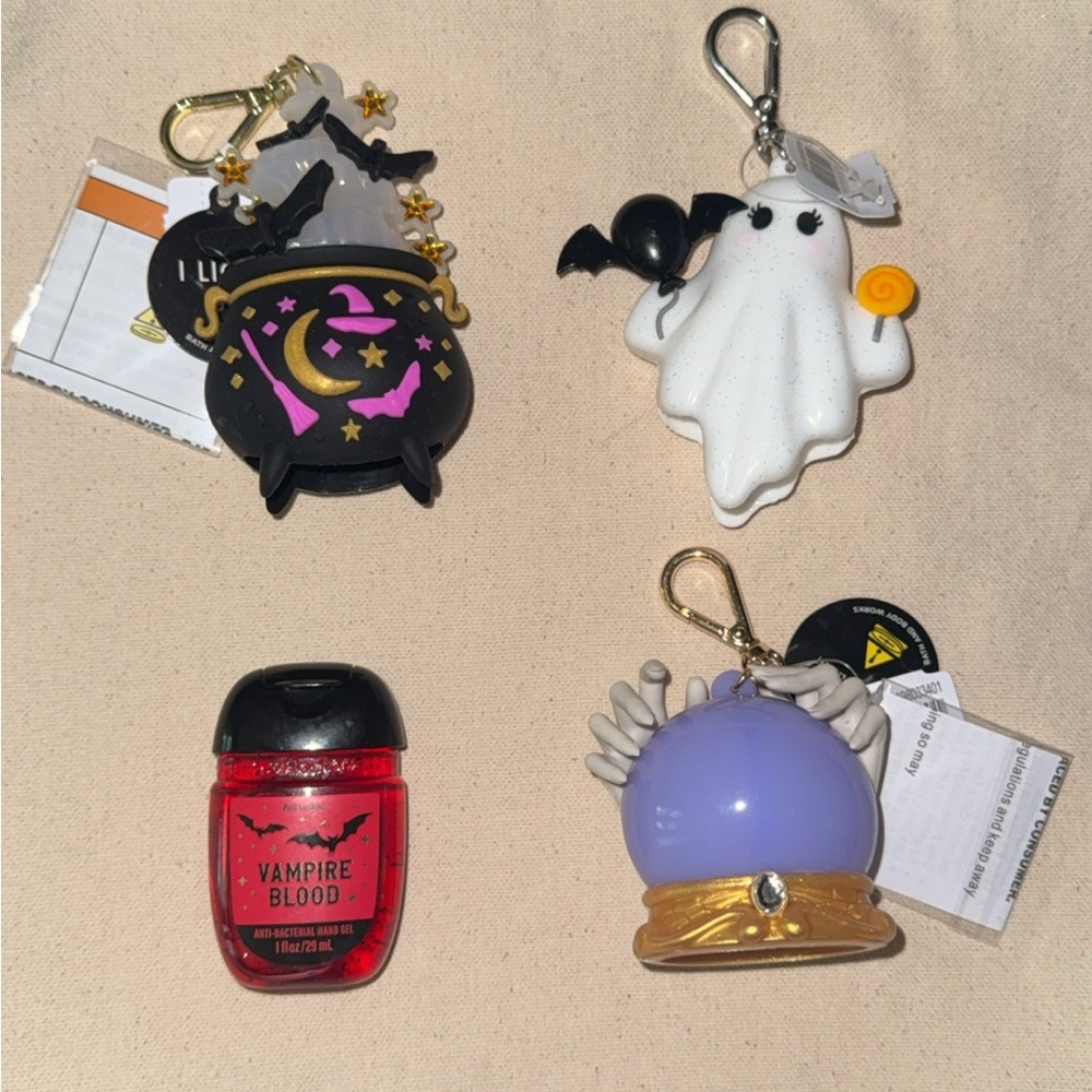 Bath and Body Works Halloween Pocketbac Holders & Hand Sanitizer - New With Tags